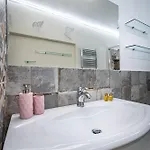 Appartement Id Light-filled With Garden Oasis *