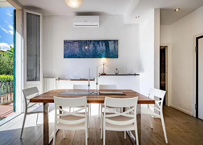 Id Light-filled With Garden Oasis Apartment Florence