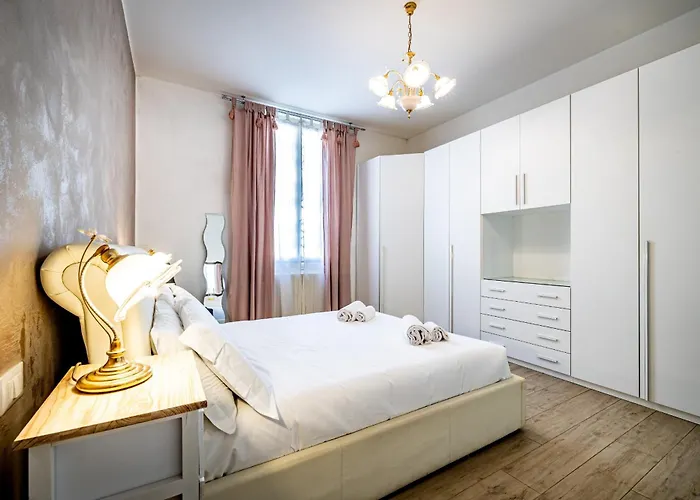Id Light-filled With Garden Oasis Apartment *