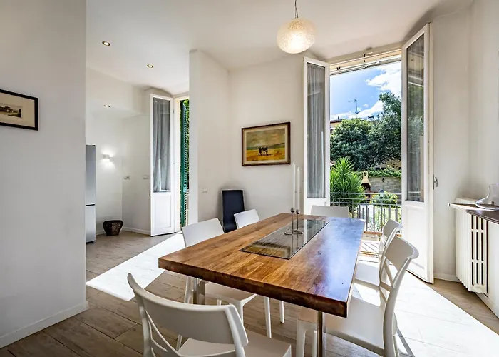 Id Light-filled With Garden Oasis Apartment *